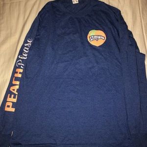 Singray Peach long sleeve shirt. NWOT